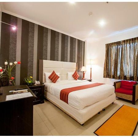 City Centre Hotel Phnom Penh Esterno foto