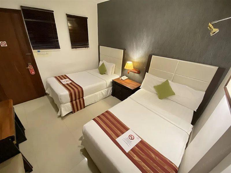 City Centre Hotel Phnom Penh Esterno foto