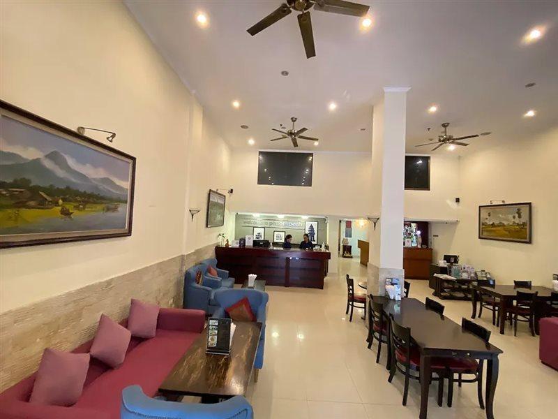 City Centre Hotel Phnom Penh Esterno foto
