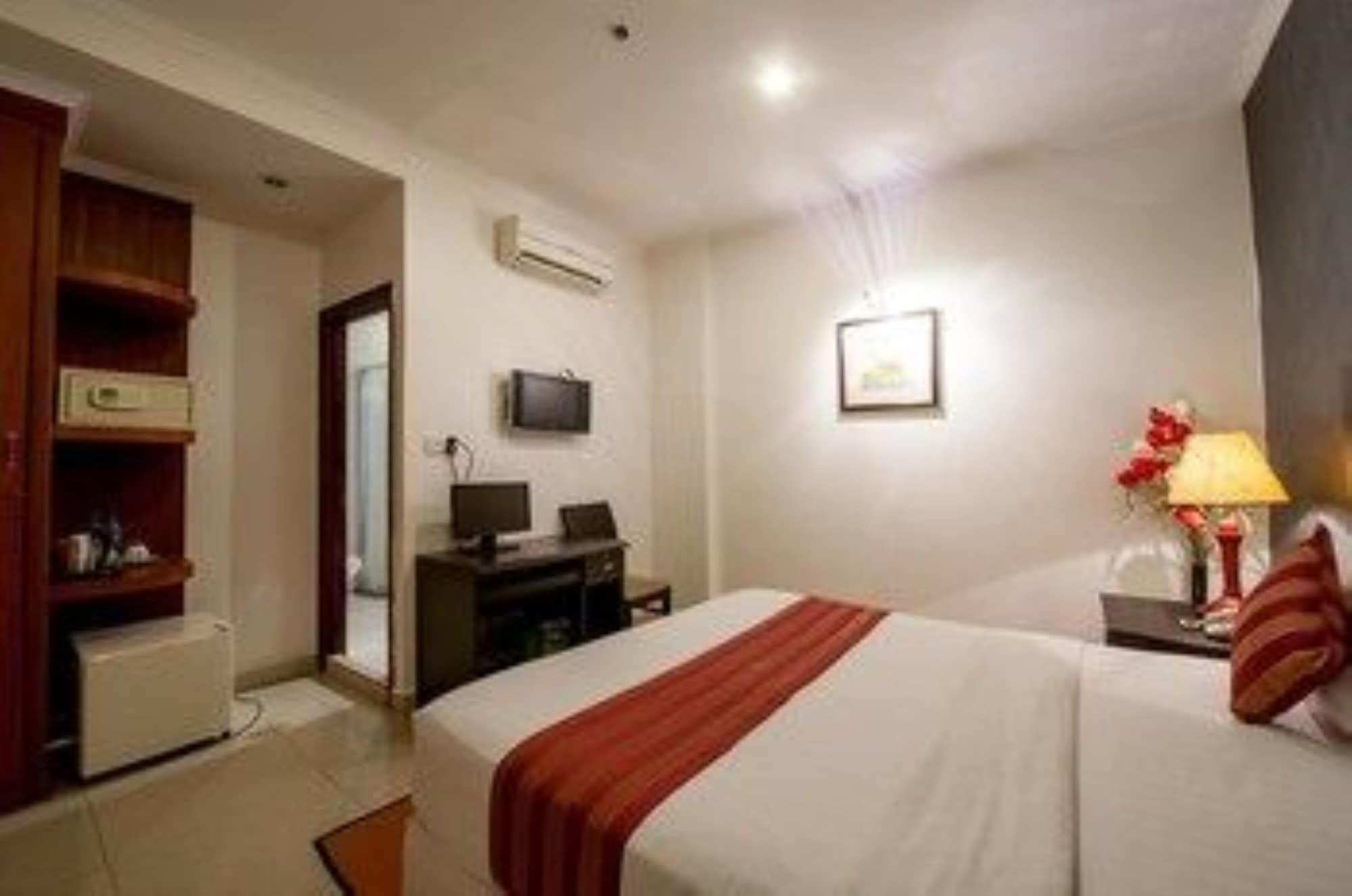 City Centre Hotel Phnom Penh Esterno foto