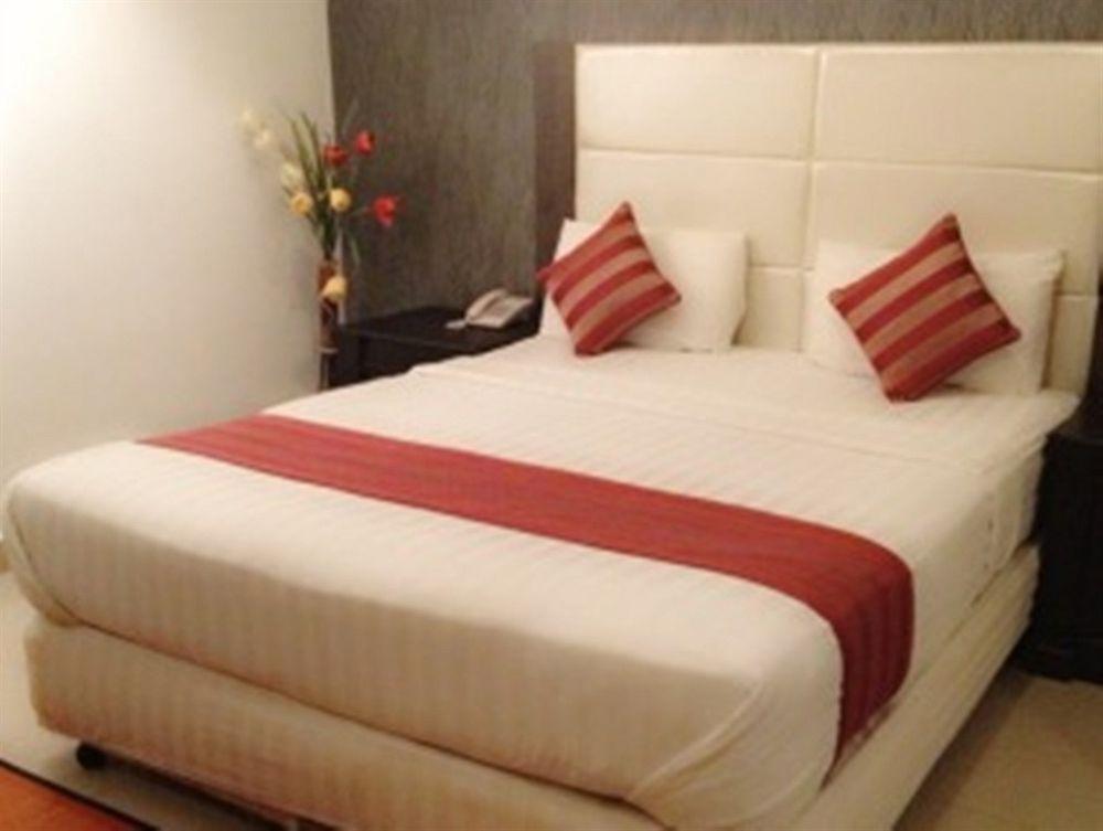 City Centre Hotel Phnom Penh Esterno foto